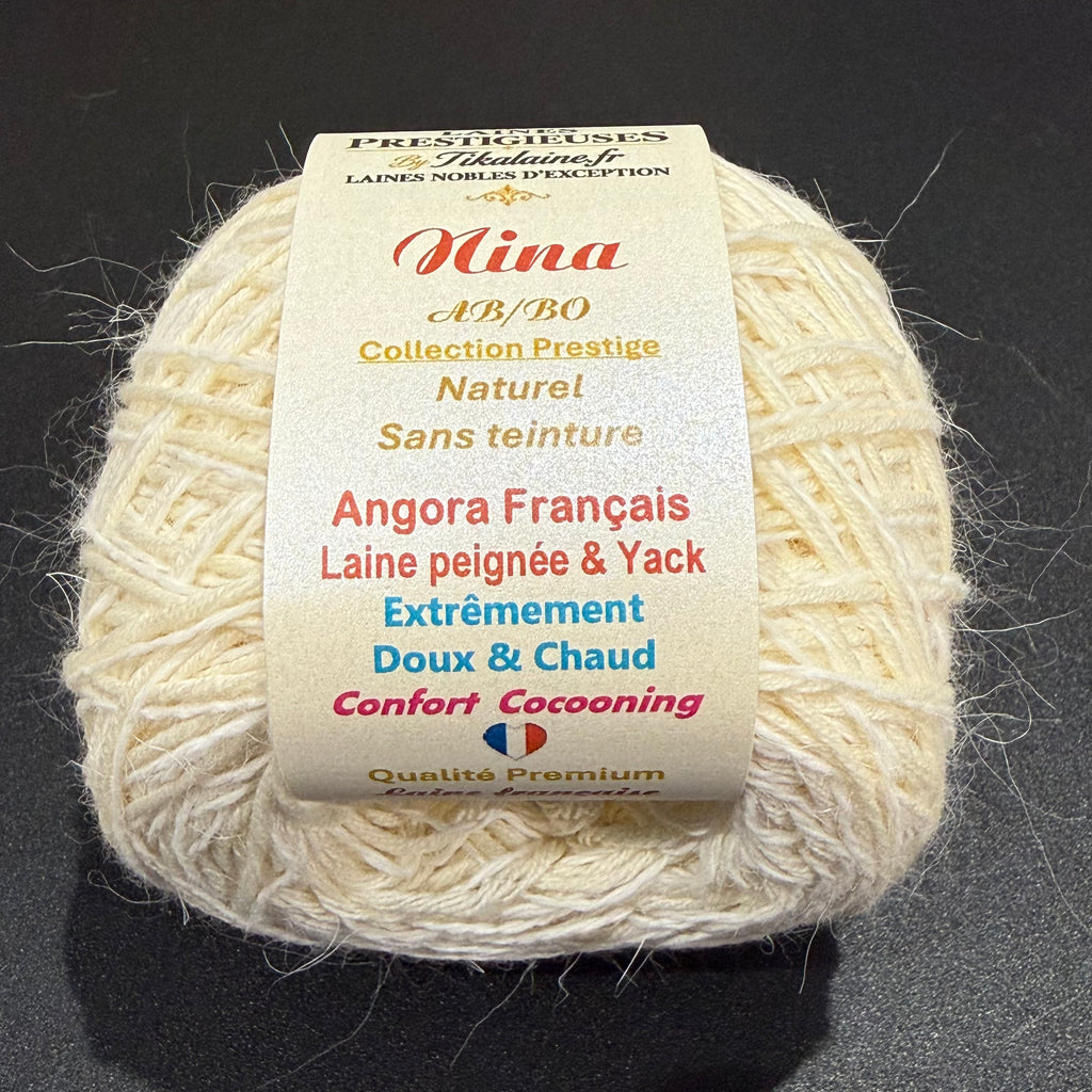 Nina : Angora Français, laine peignée et yack - pelote de 70g 120m - aiguilles/crochet 4-4,5mm