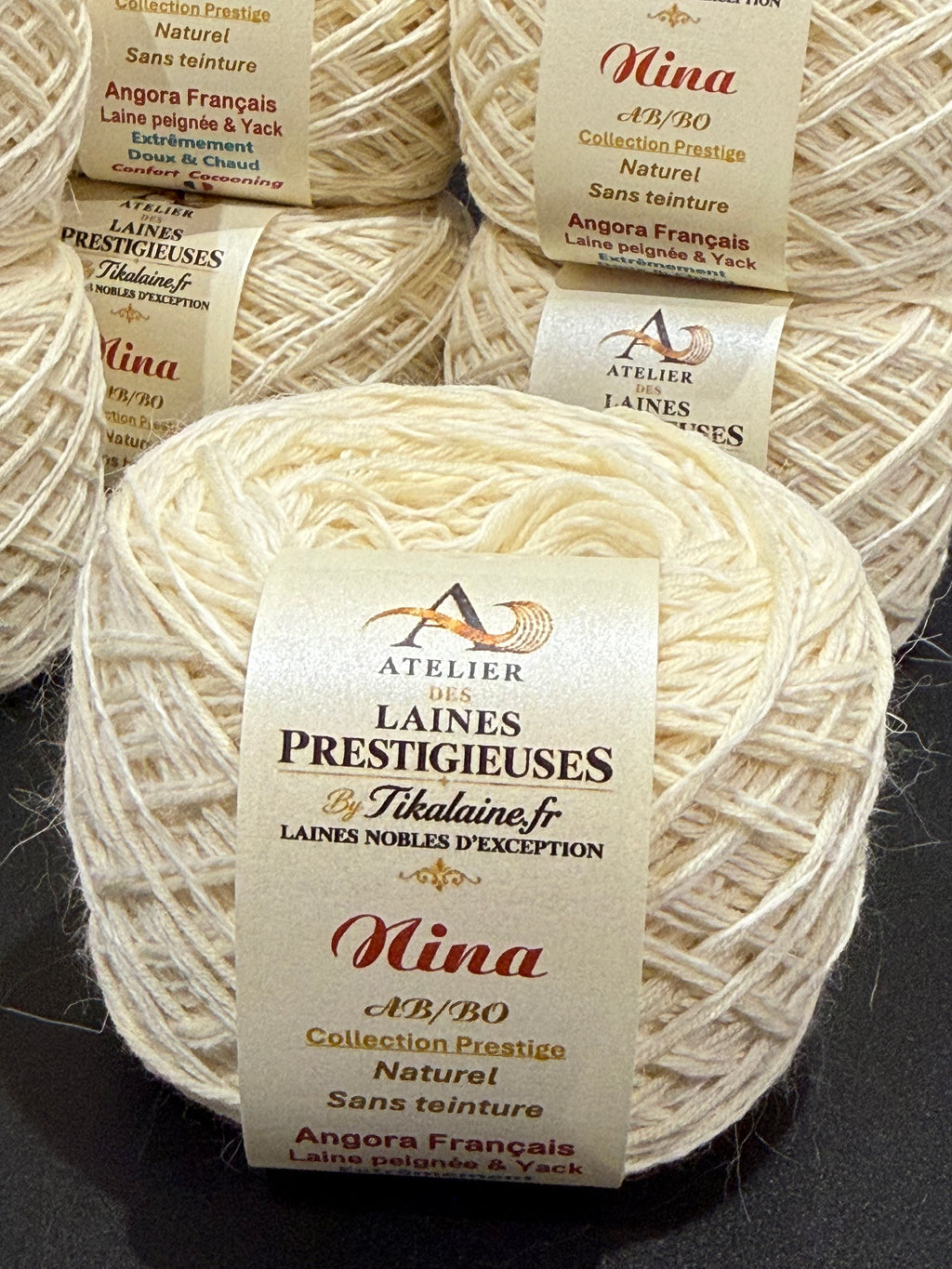 Nina : Angora Français, laine peignée et yack - pelote de 70g 120m - aiguilles/crochet 4-4,5mm
